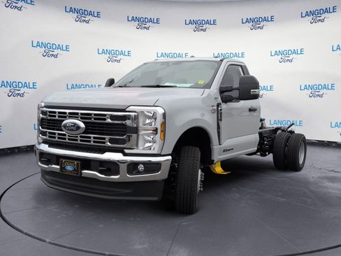 New 2026 Ford F350 4x4 Regular Cab DRW Super Duty image 10