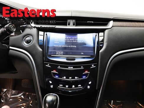 Used 2018 Cadillac XTS Luxury image 12