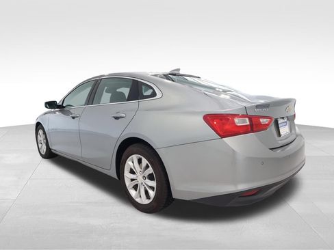 Used 2024 Chevrolet Malibu LT FWD image 2