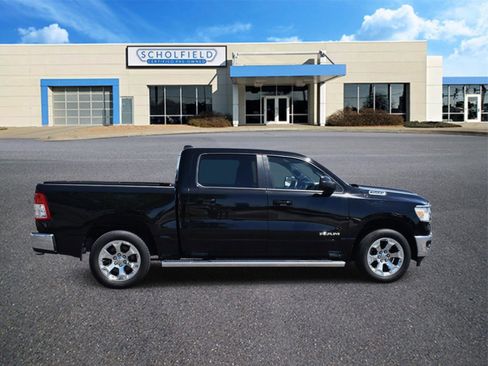 Used 2022 RAM 1500 Big Horn AWD/4WD image 2
