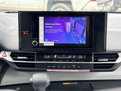 New 2026 Toyota Sienna LE FWD image 23