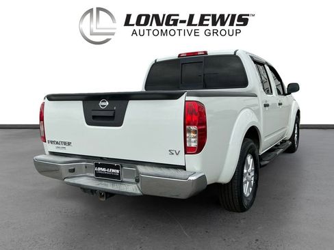 Used 2016 Nissan Frontier SV image 7