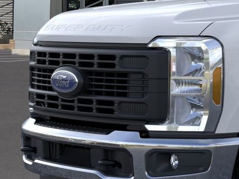 New 2026 Ford F350 XL w/ FX4 Off-Road Package AWD/4WD image 17