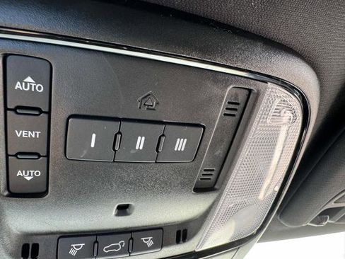 Used 2024 Dodge Durango GT image 22