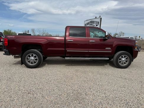 Used 2017 Chevrolet Silverado 3500 High Country w/ Duramax Plus Package image 12