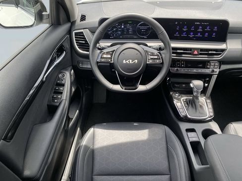 Used 2026 Kia Seltos SX AWD/4WD image 14