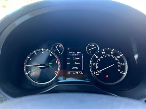 Used 2021 Lexus GX 460 Premium w/ Accessory Package AWD/4WD image 15