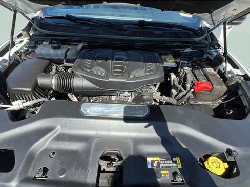 Used 2024 Jeep Wagoneer Series II w/ Flexible Seating Group image 30