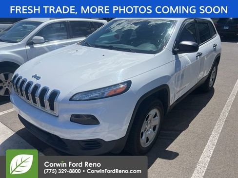 Used 2016 Jeep Cherokee Sport w/ Trailer Tow Group AWD/4WD image 2