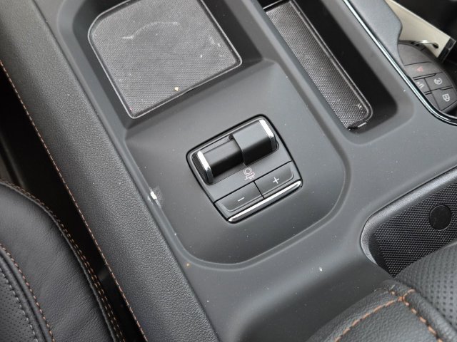 New 2026 GMC Sierra 2500 AT4 w/ AT4 Premium Plus Package AWD/4WD image 22