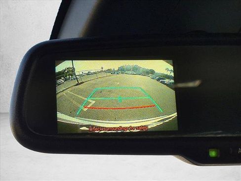 Used 2018 Toyota C-HR XLE FWD image 13