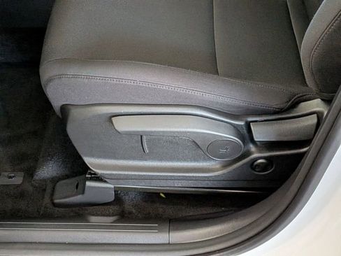 Used 2026 Hyundai Santa Fe SE image 12