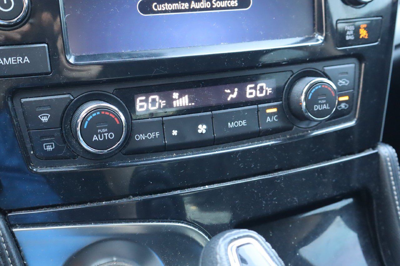 Used 2022 Nissan Maxima SV w/ Floor Mat Group FWD image 22
