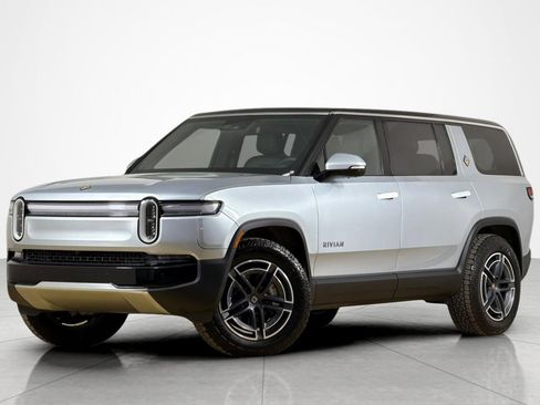 Used 2026 Rivian R1S Adventure Dual AWD/4WD image 1