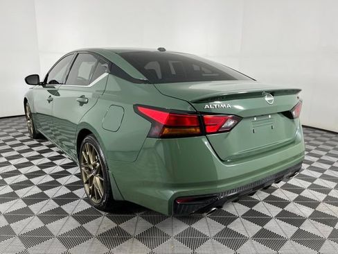 Used 2025 Nissan Altima 2.5 SR FWD image 8