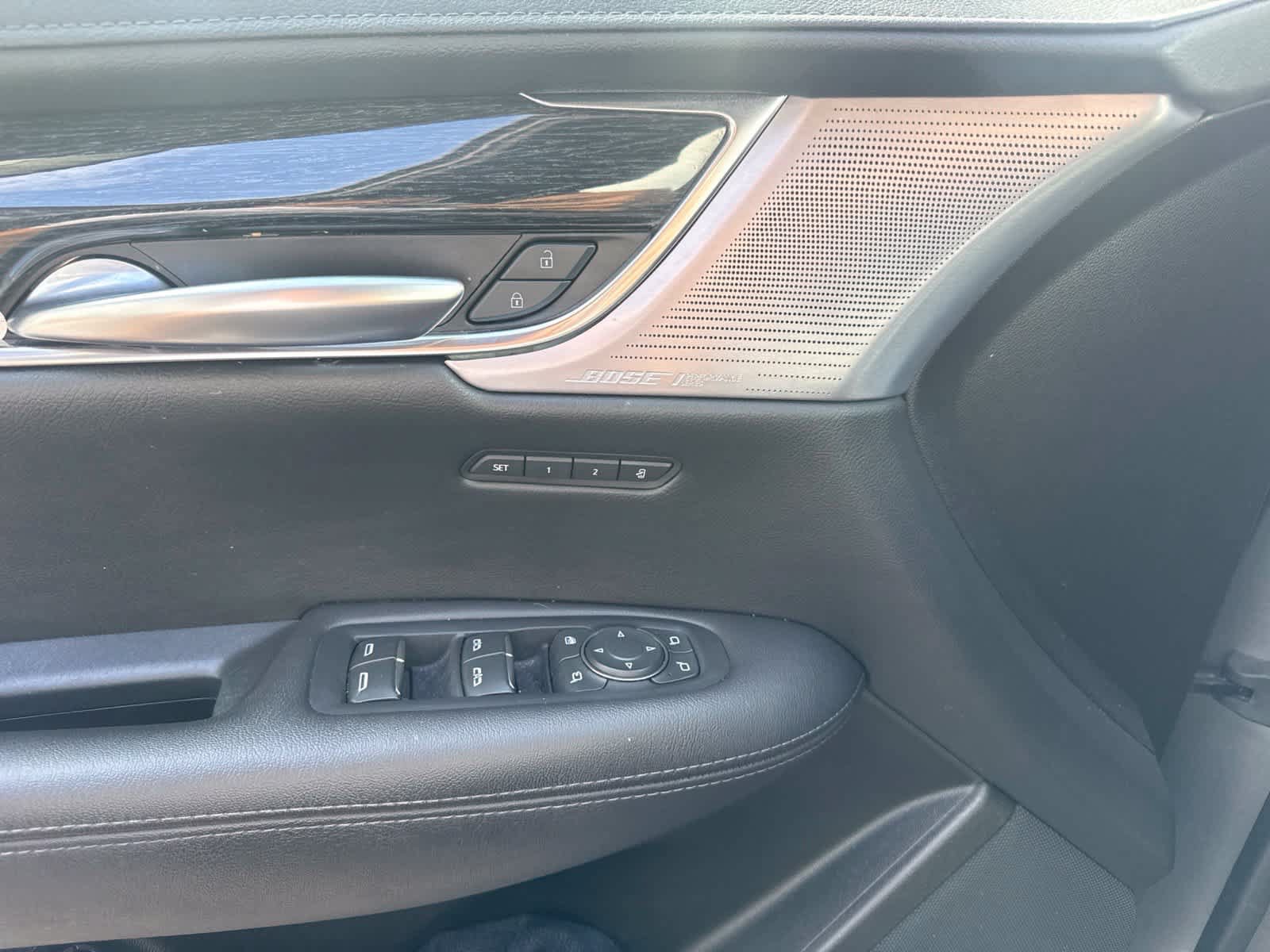 Used 2023 Cadillac XT5 Premium Luxury FWD image 8
