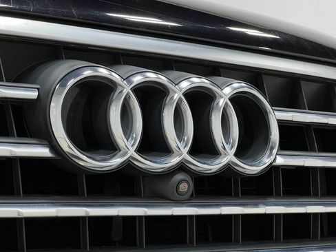 Used 2017 Audi Q7 3.0T Prestige w/ Prestige Package AWD/4WD image 46