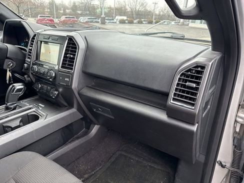 Used 2016 Ford F150 XLT w/ Equipment Group 302A Luxury image 38