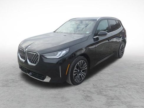 Used 2025 BMW X3 xDrive30i w/ Premium Package image 34