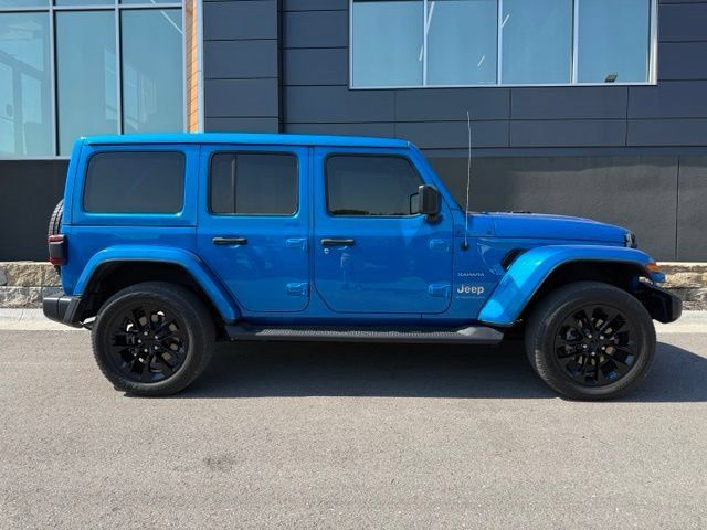 Used 2023 Jeep Wrangler Unlimited Sahara w/ Cold Weather Group AWD/4WD image 2