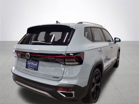 New 2026 Volkswagen Taos SEL AWD/4WD image 12