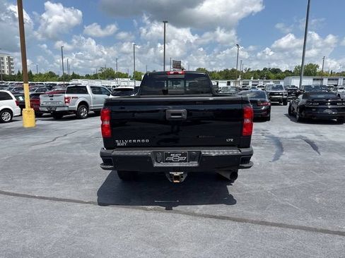 Used 2019 Chevrolet Silverado 2500 LTZ w/ Duramax Plus Package AWD/4WD image 4