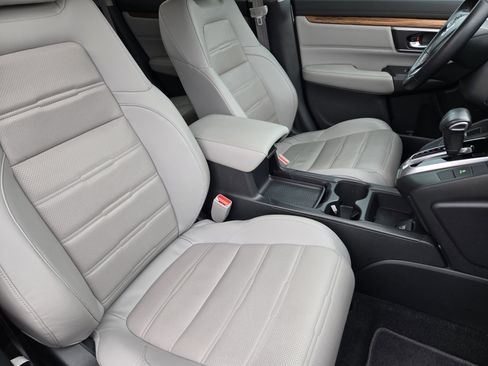 Used 2017 Honda CR-V Touring image 18