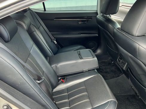 Used 2018 Lexus ES 350 image 14