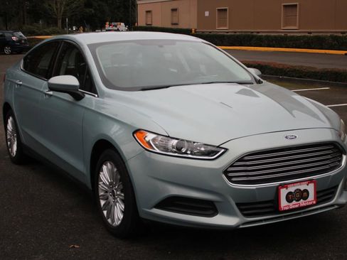 Used 2014 Ford Fusion S image 8