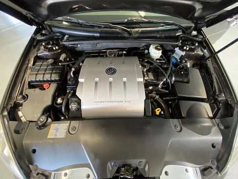 Used 2008 Buick Lucerne CXL w/ Ultra Confidence Package FWD image 19