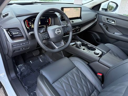 New 2026 Nissan Rogue Platinum w/ Platinum Premium Package image 14