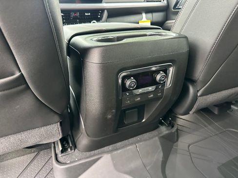 New 2026 Chevrolet Suburban RST w/ RST Capability Package AWD/4WD image 18