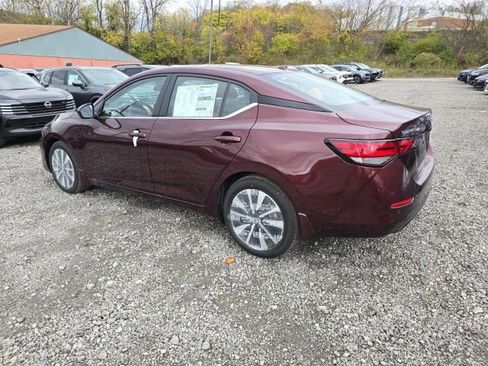 New 2025 Nissan Sentra SV w/ SV Premium Package image 3