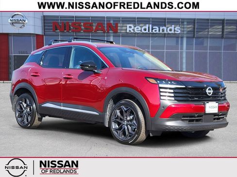 New 2026 Nissan Kicks SR w/ SR Premium Package FWD image 1