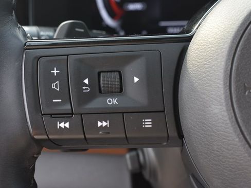 Used 2022 Nissan Pathfinder Platinum w/ Lighting Package (N93) AWD/4WD image 22