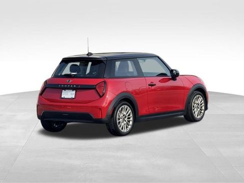 Certified 2025 MINI Cooper S FWD image 4