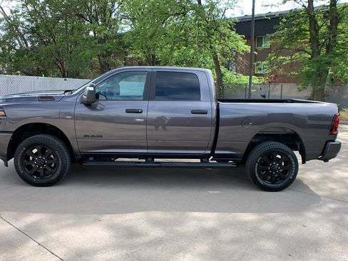 Used 2026 RAM 2500 Big Horn AWD/4WD image 2