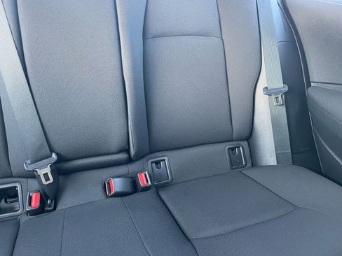 Used 2025 Toyota Corolla LE image 36