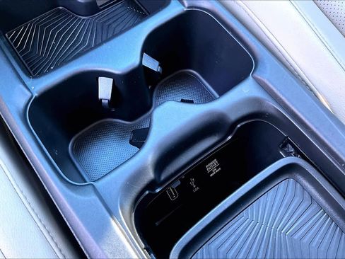 Used 2018 Honda CR-V Touring image 35