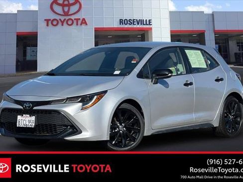 Certified 2021 Toyota Corolla SE FWD image 1