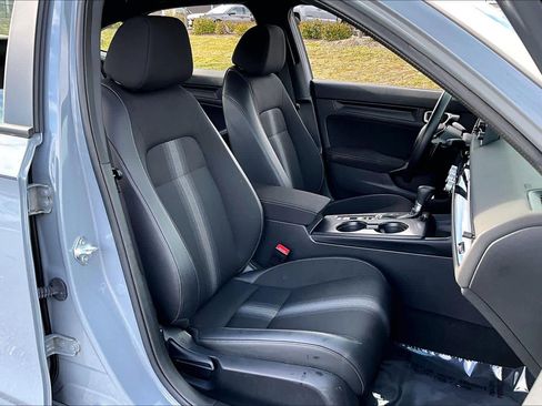 Used 2023 Honda Civic Sport image 8