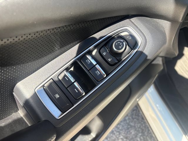 Used 2023 Subaru Ascent Limited w/ Technology Package AWD/4WD image 19