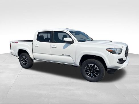 Used 2021 Toyota Tacoma TRD Sport AWD/4WD image 7
