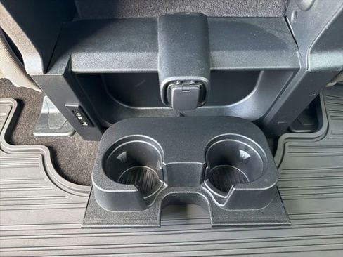 Used 2018 Ford F150 XLT AWD/4WD image 15