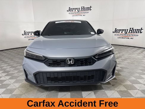 Used 2025 Honda Civic Sport image 3