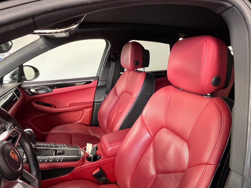Used 2018 Porsche Macan S AWD/4WD image 2