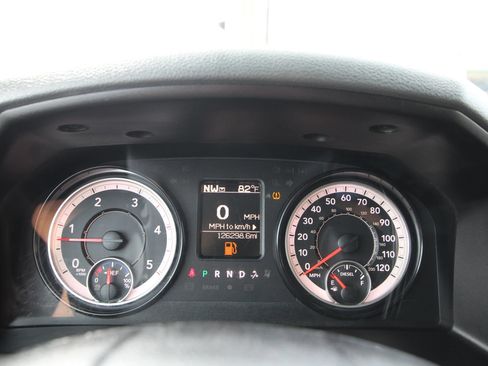 Used 2018 RAM 2500 SLT AWD/4WD image 15