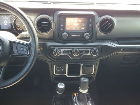 Used 2019 Jeep Wrangler Unlimited Sport AWD/4WD image 25