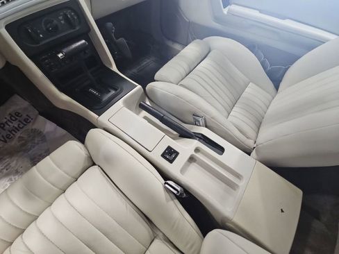 Used 1990 Ford Mustang LX image 22