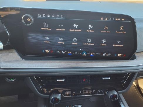 New 2026 Chevrolet Suburban High Country image 18